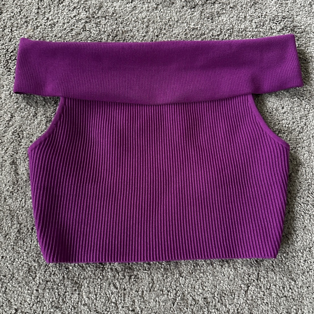 Aritzia Babaton Sculpt Knit Off The Shoulder Top